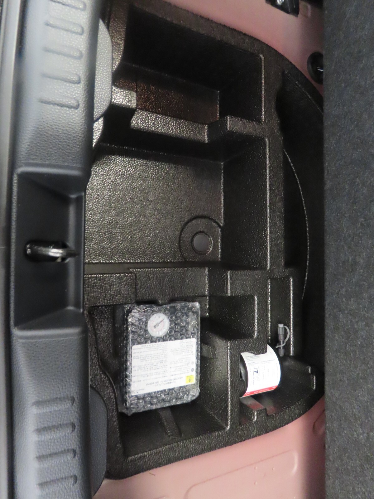 Used Toyota Yaris 2024 for sale - 76452095: Photo 35