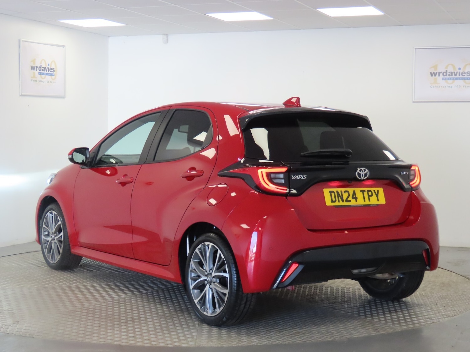 Used Toyota Yaris 2024 for sale - 76452095: Photo 5