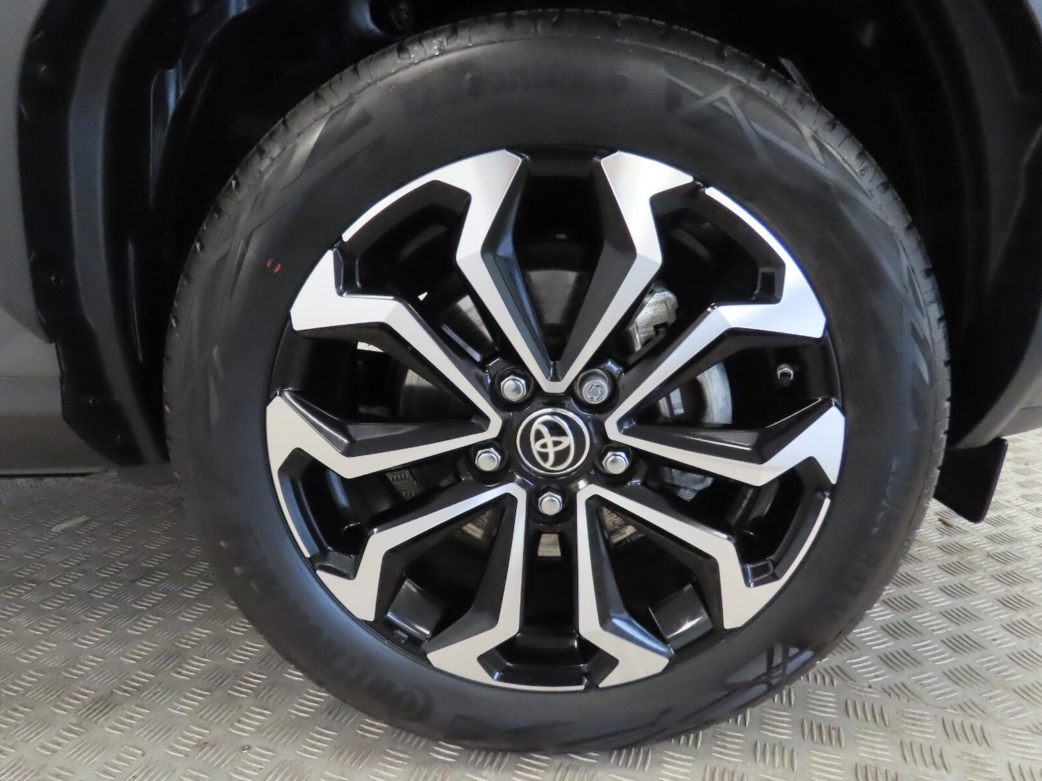 Used Toyota Yaris Cross 2025 for sale - 76321852: Photo 10