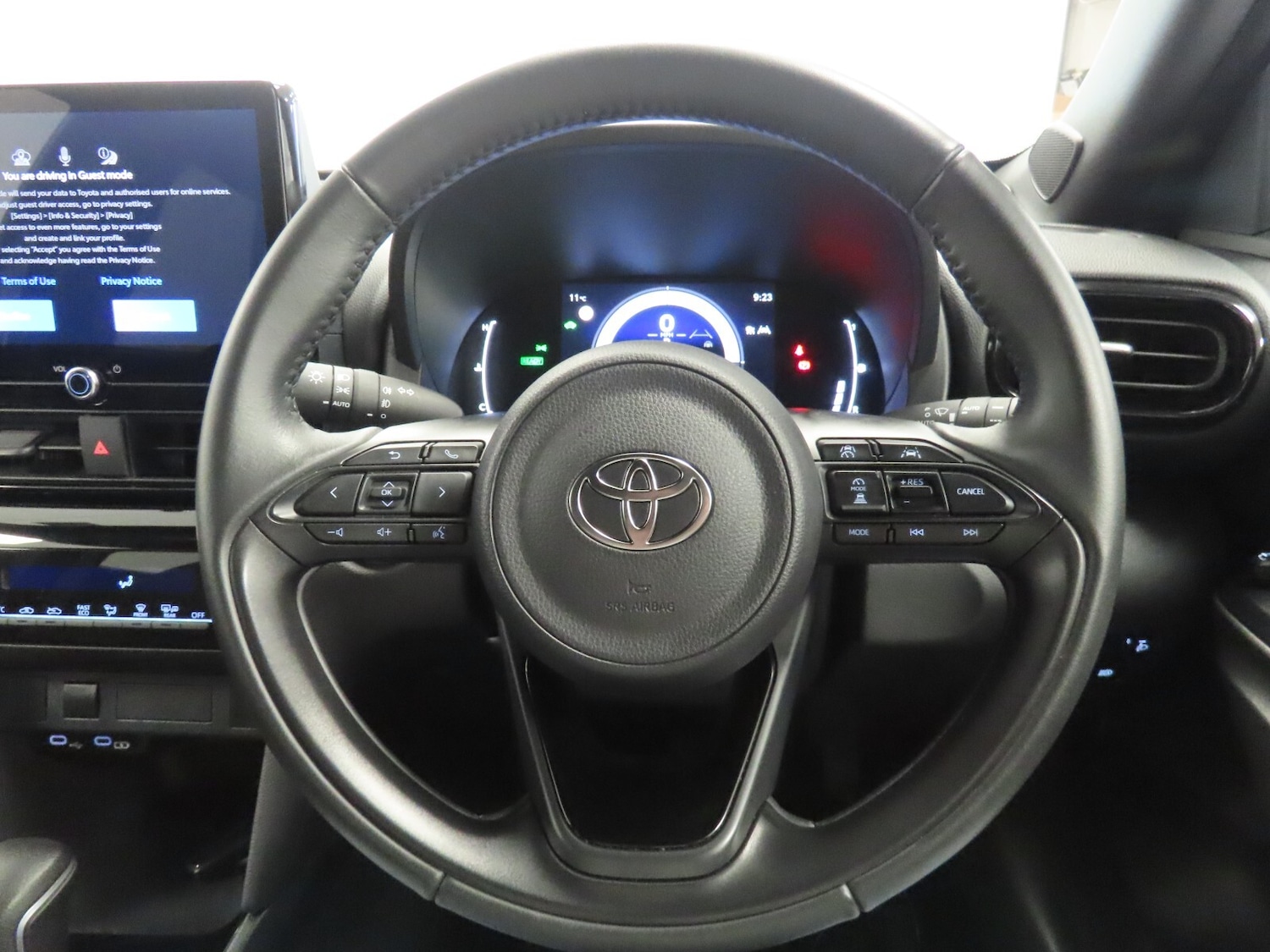 Used Toyota Yaris Cross 2025 for sale - 76321852: Photo 18