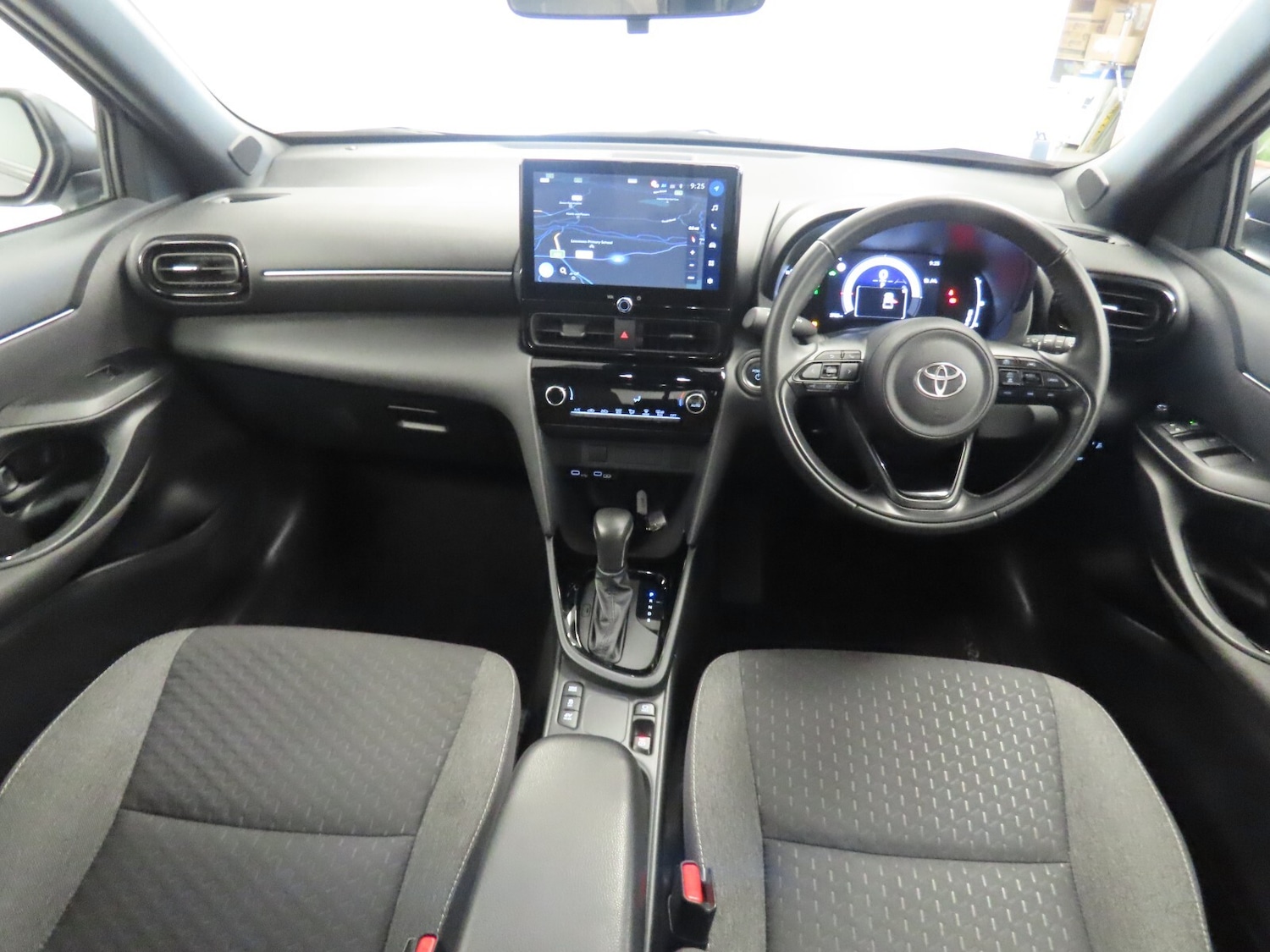 Used Toyota Yaris Cross 2025 for sale - 76321852: Photo 30