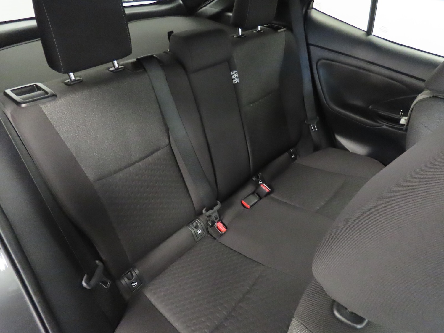 Used Toyota Yaris Cross 2025 for sale - 76321852: Photo 32