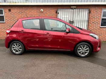 Used Toyota Yaris 2018 for sale - 76533924: Photo