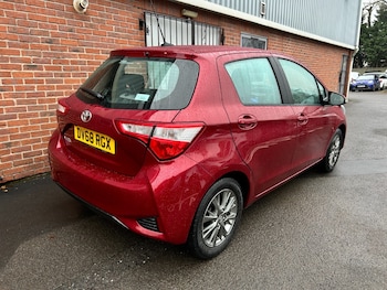 Used Toyota Yaris 2018 for sale - 76533924: Photo