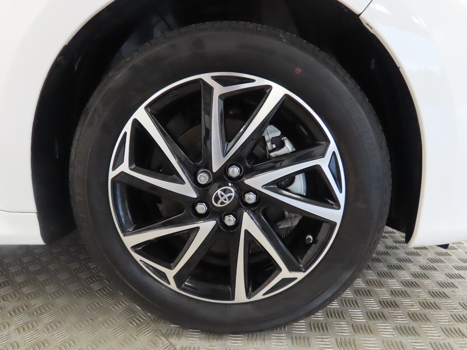 Used Toyota Yaris 2023 for sale - 76533922: Photo 10