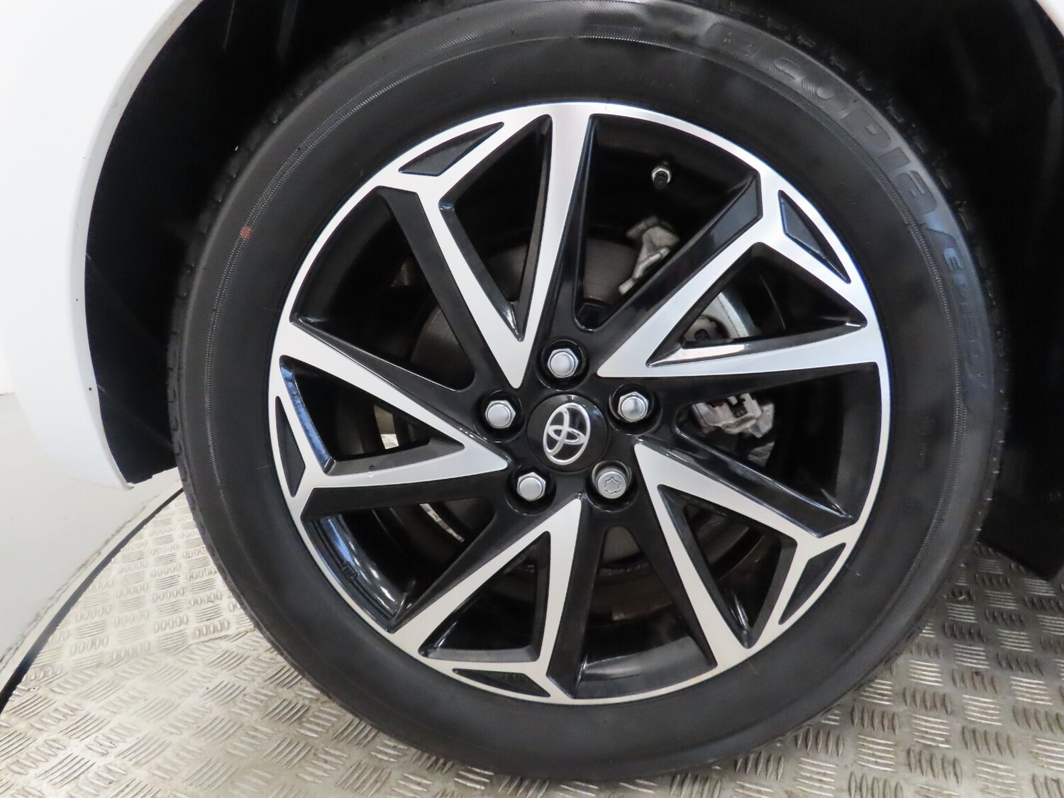 Used Toyota Yaris 2023 for sale - 76533922: Photo 11