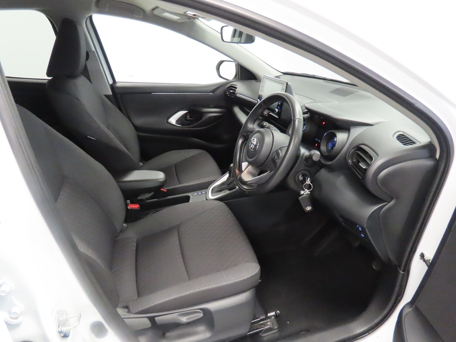 Used Toyota Yaris 2023 for sale - 76533922: Photo 15