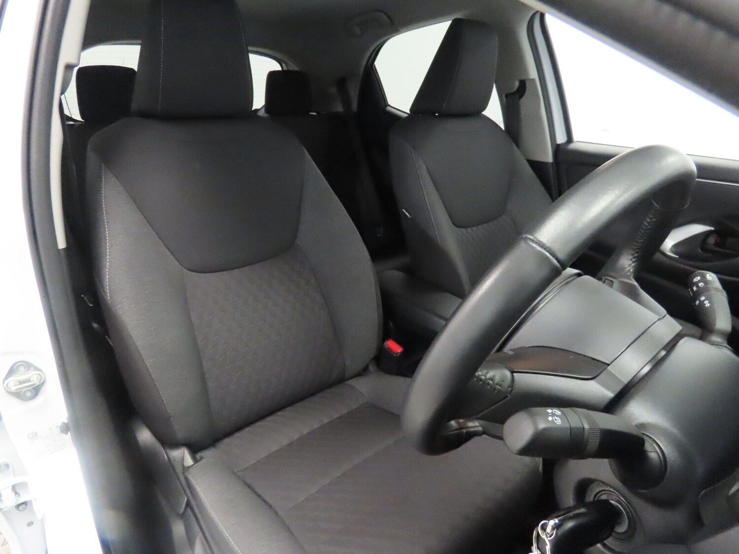 Used Toyota Yaris 2023 for sale - 76533922: Photo 16