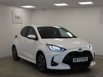 Used Toyota Yaris 2023 for sale - 76533922: Photo