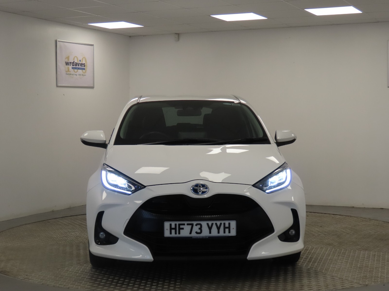 Used Toyota Yaris 2023 for sale - 76533922: Photo 2