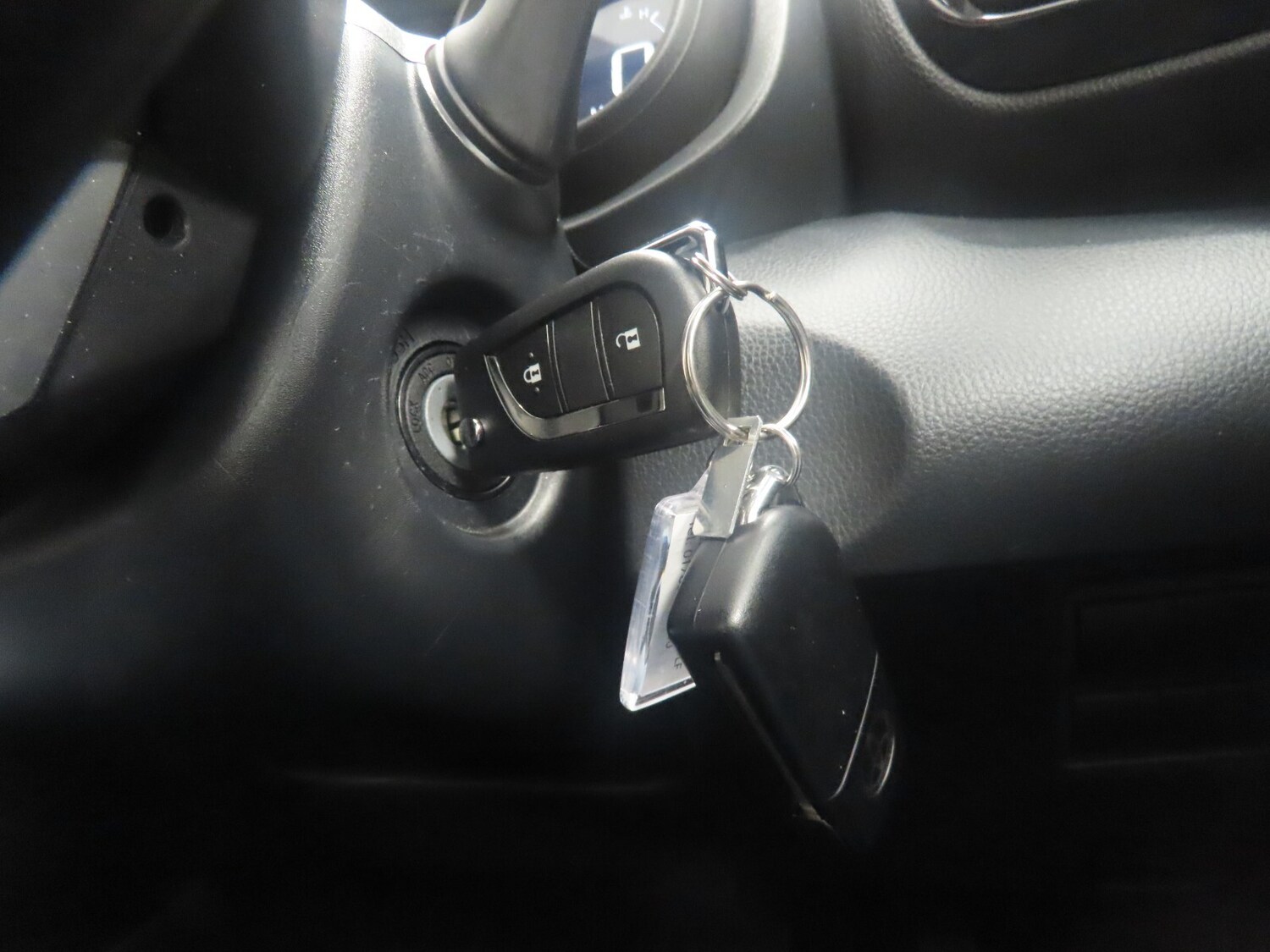 Used Toyota Yaris 2023 for sale - 76533922: Photo 28