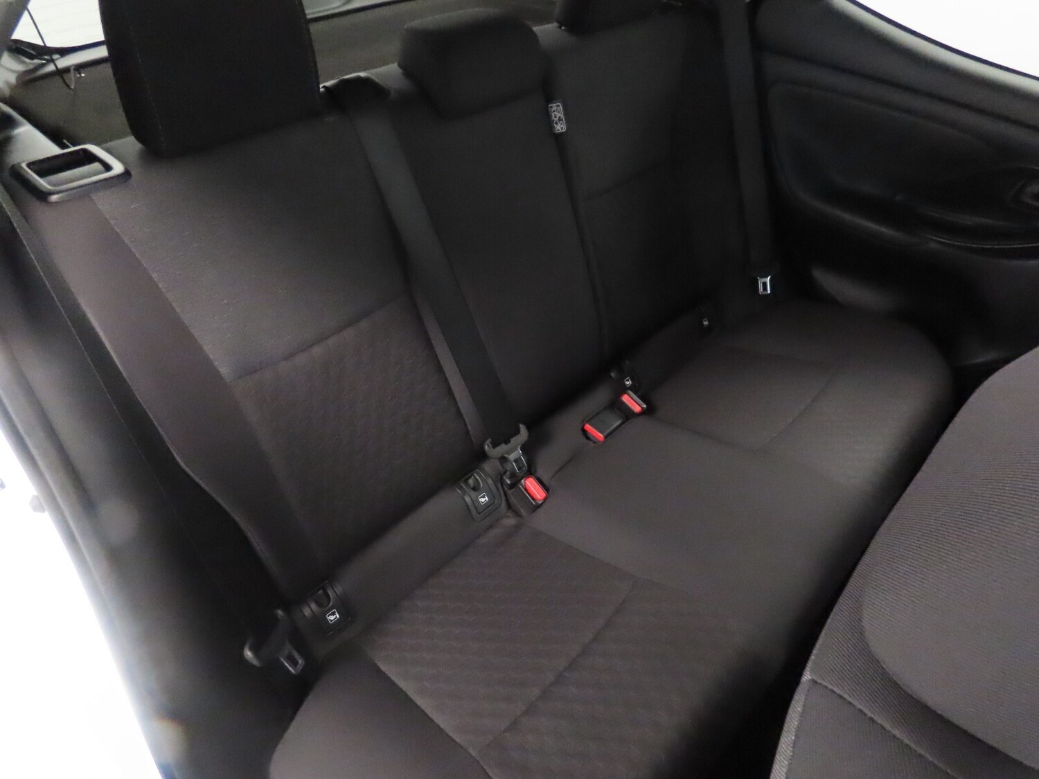 Used Toyota Yaris 2023 for sale - 76533922: Photo 32