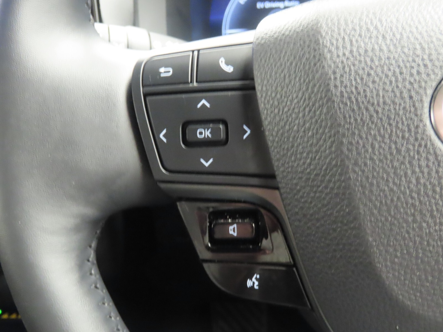 Used Toyota C-HR 2024 for sale - 76984049: Photo 20