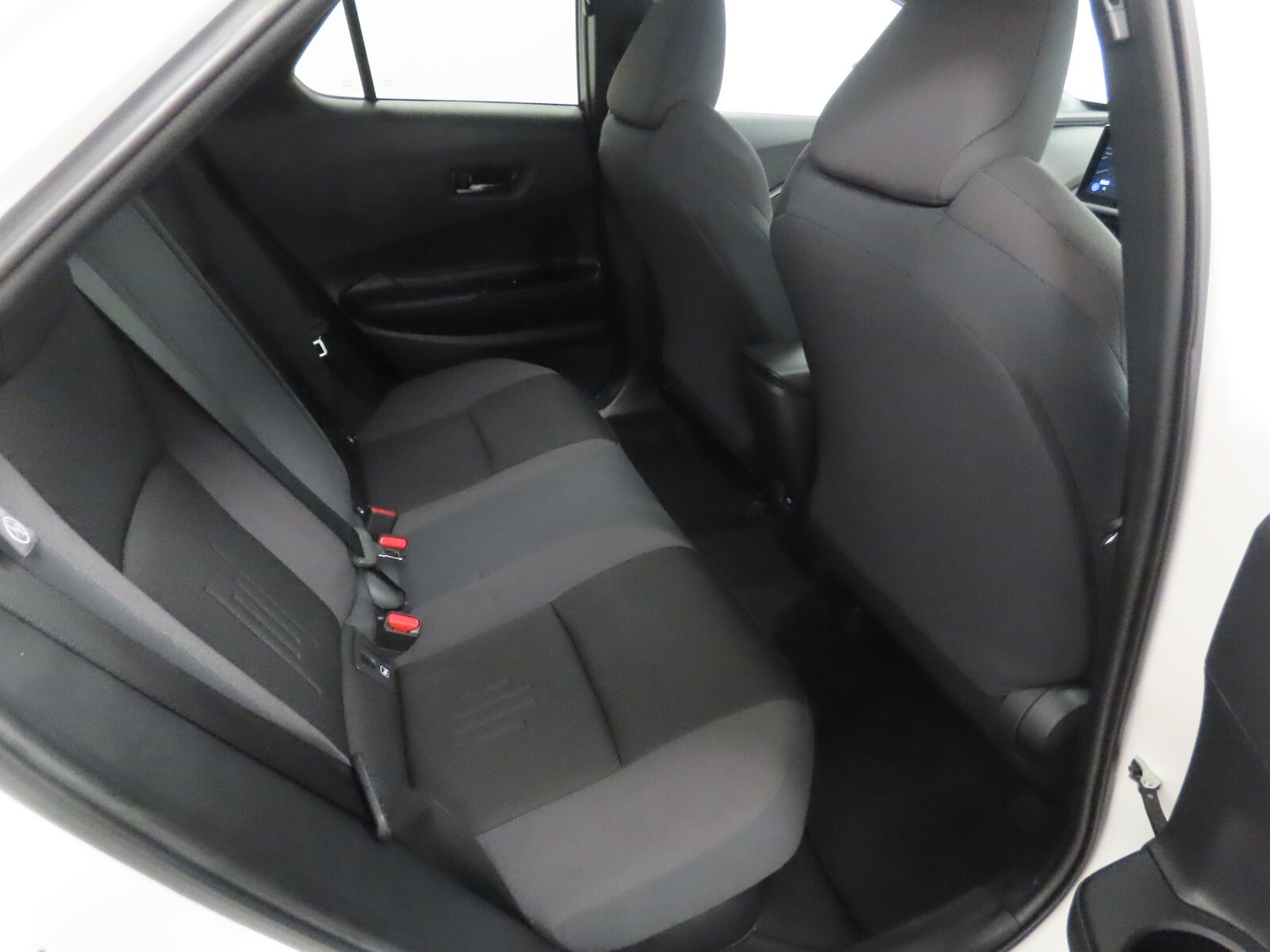 Used Toyota C-HR 2024 for sale - 76984049: Photo 32