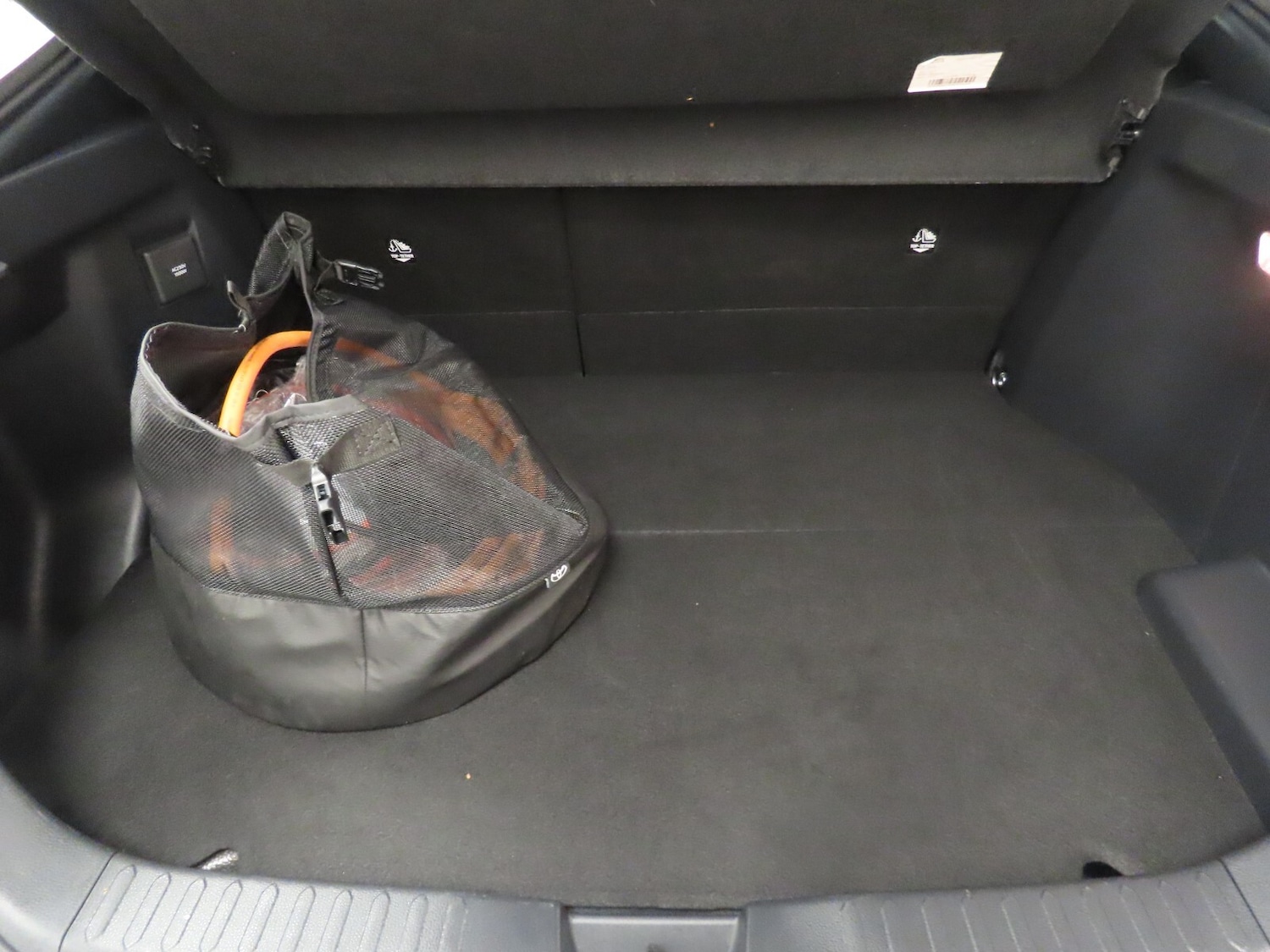 Used Toyota C-HR 2024 for sale - 76984049: Photo 35