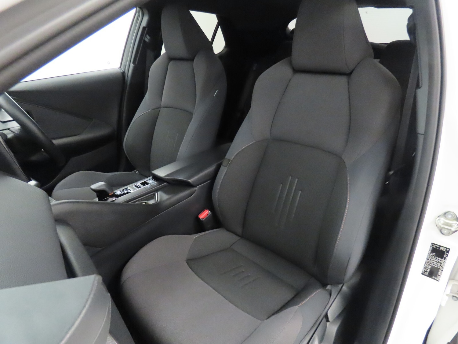 Used Toyota C-HR 2024 for sale - 76984049: Photo 41