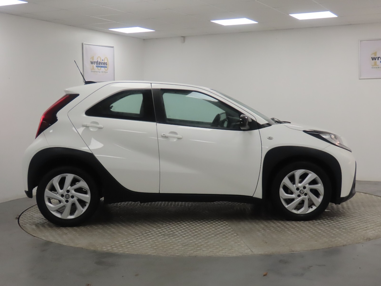 Used Toyota Aygo X 2022 for sale - 76602899: Photo 8