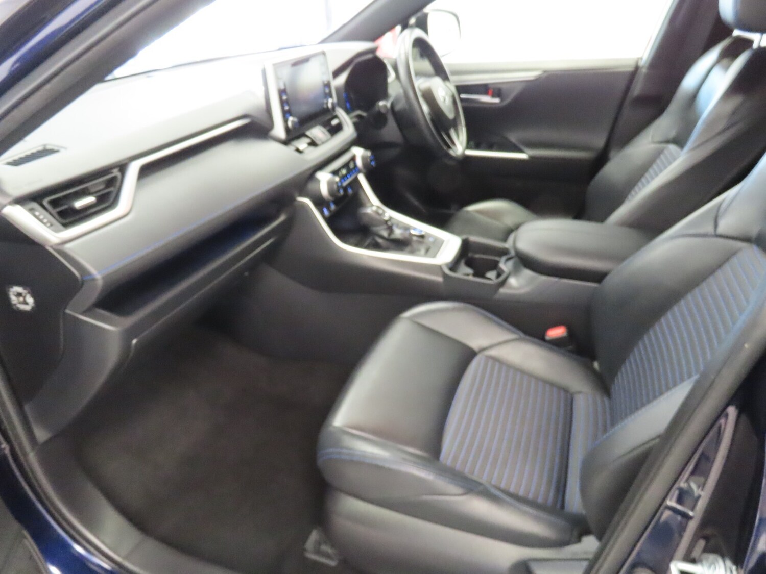 Used Toyota RAV4 2020 for sale - 76276449: Photo 40