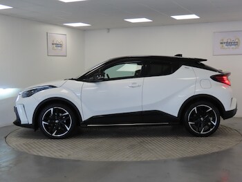 Used Toyota C-HR 2023 for sale - 76276205: Photo