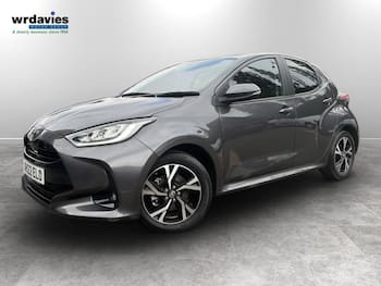 Used Toyota Yaris 2024 for sale - 79202873: Photo