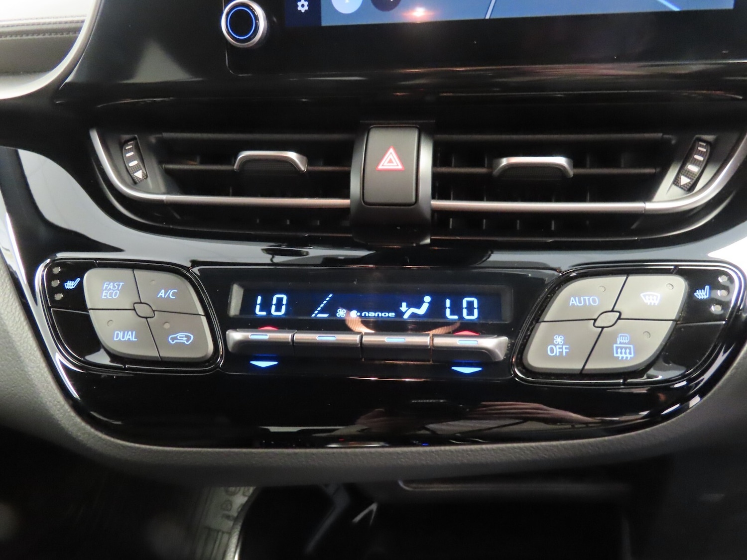 Used Toyota C-HR 2022 for sale - 77762689: Photo 22