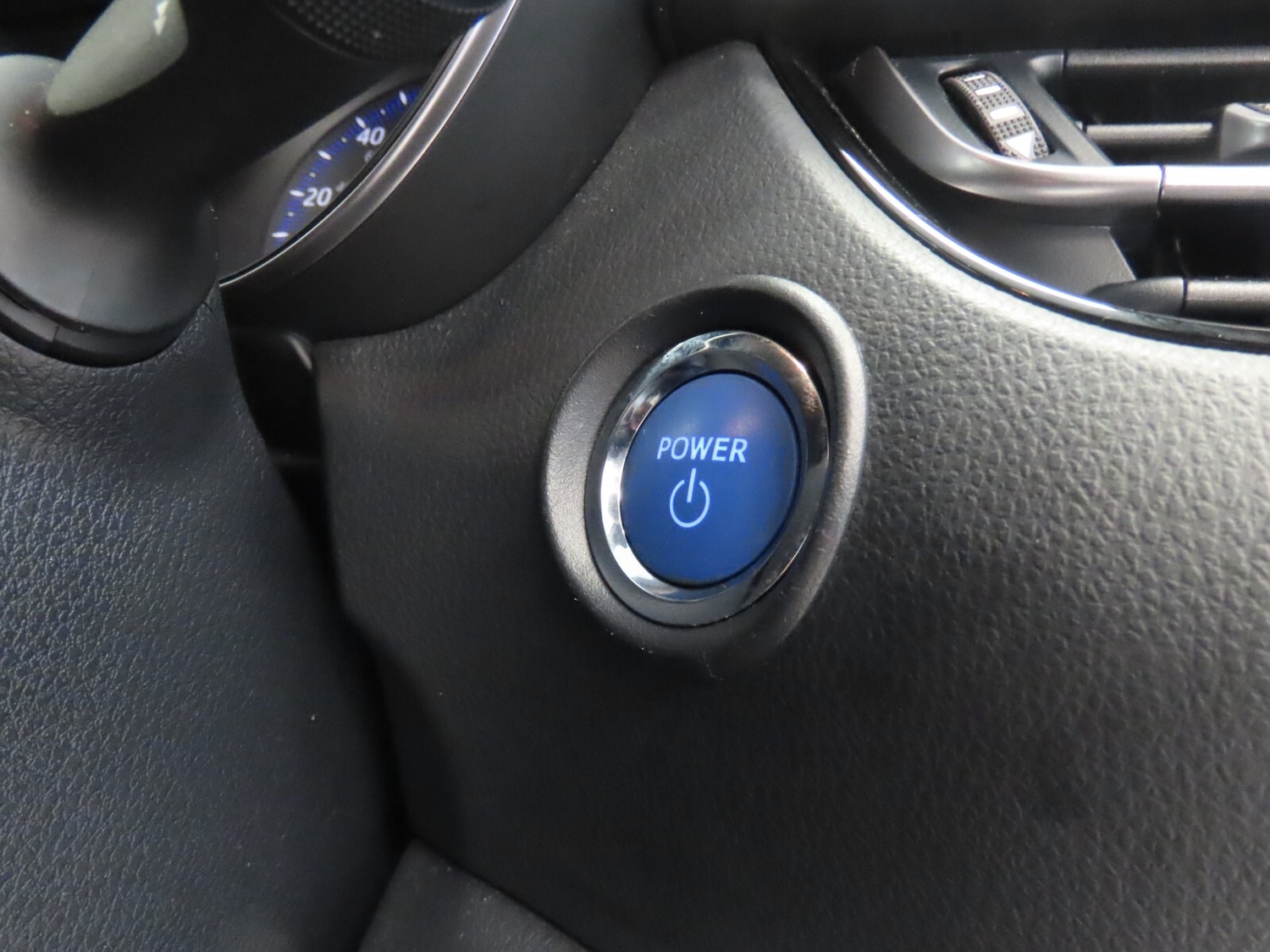 Used Toyota C-HR 2022 for sale - 77762689: Photo 27