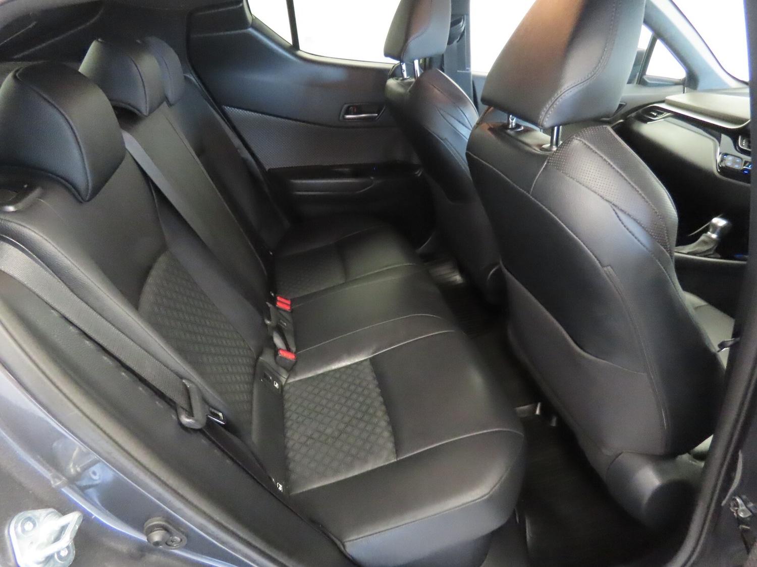 Used Toyota C-HR 2022 for sale - 77762689: Photo 30