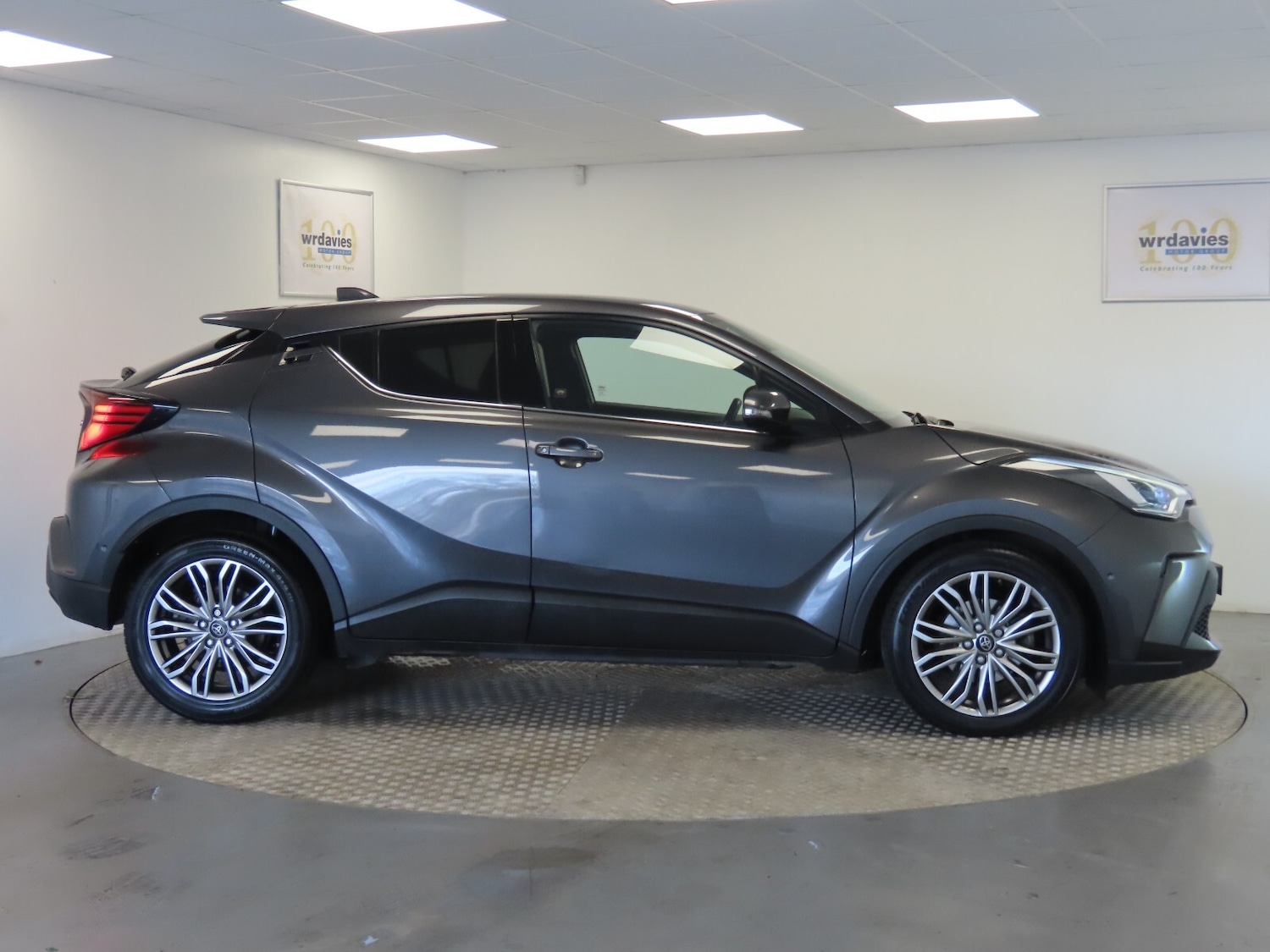 Used Toyota C-HR 2022 for sale - 77762689: Photo 8