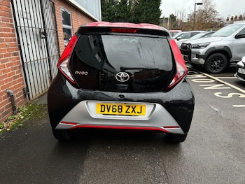 Used Toyota AYGO 2018 for sale - 76276657: Photo