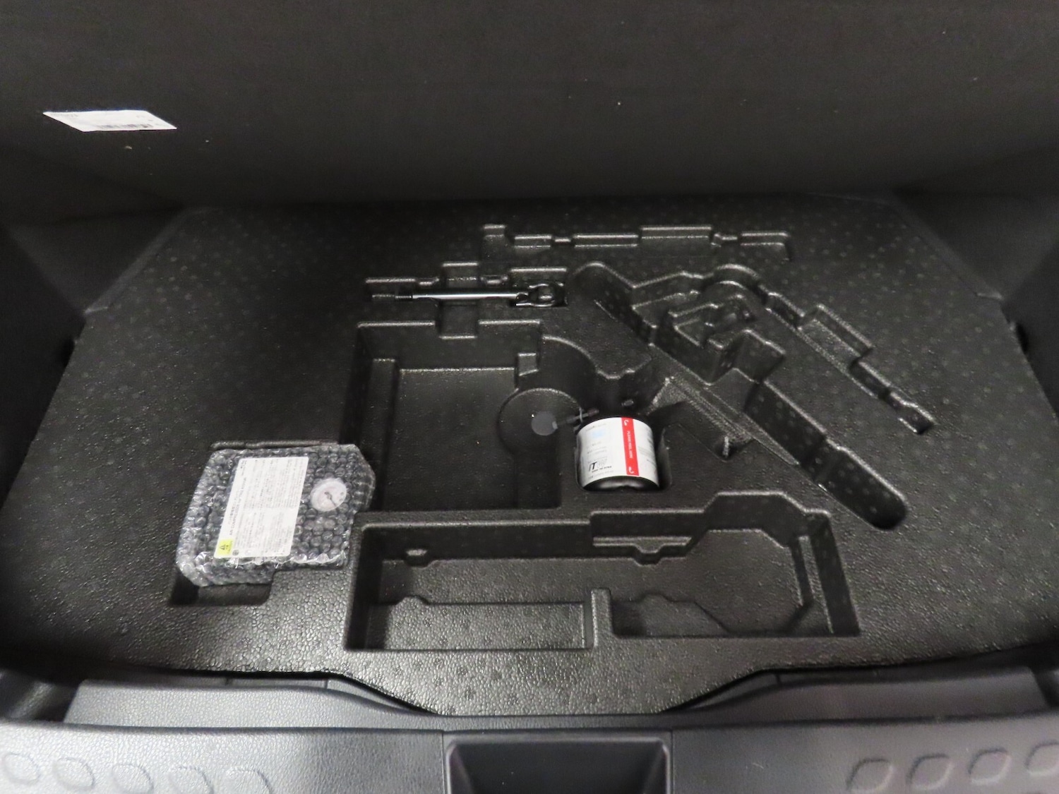 Used Toyota C-HR 2021 for sale - 76580038: Photo 34