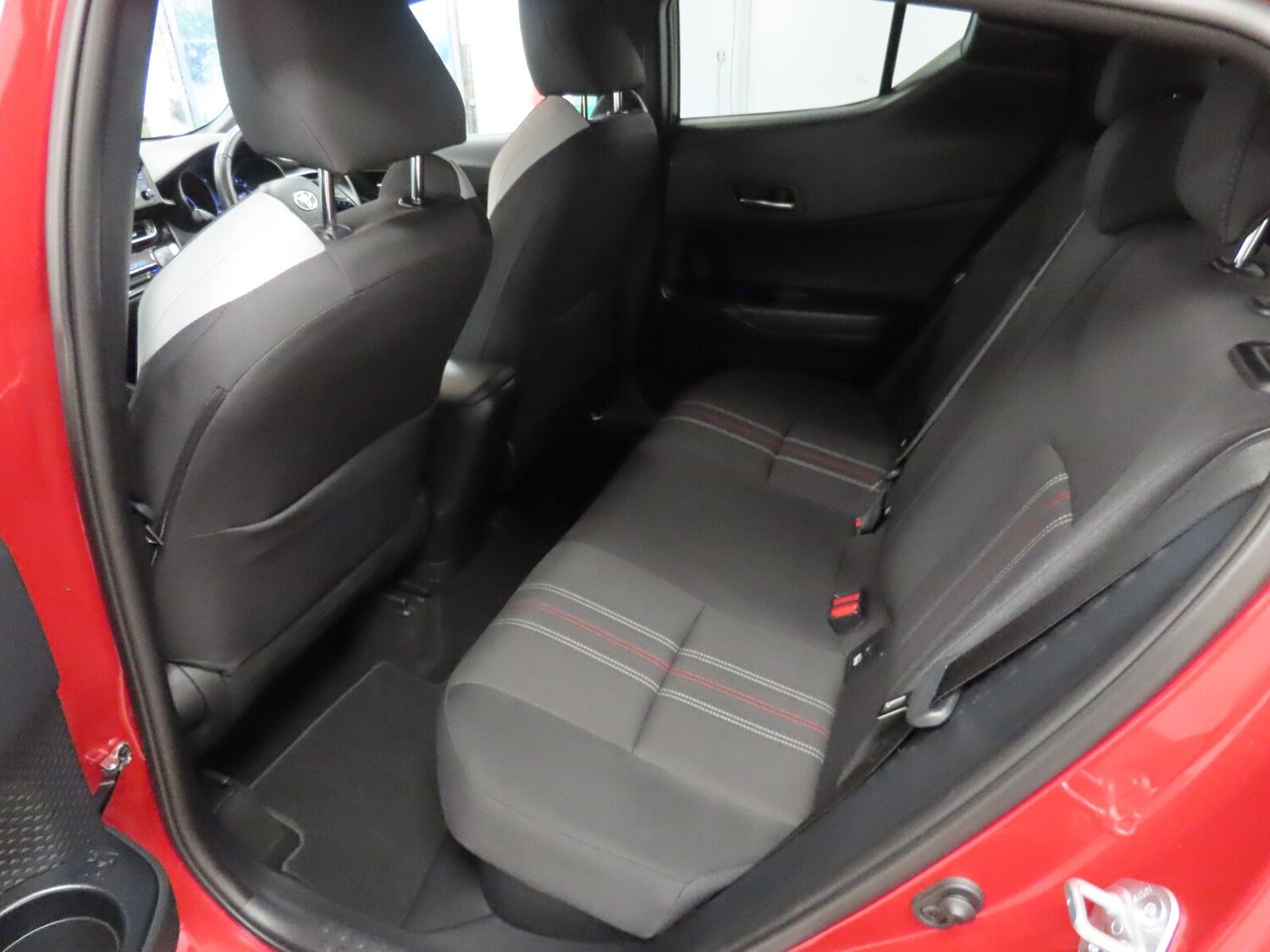 Used Toyota C-HR 2021 for sale - 76580038: Photo 35