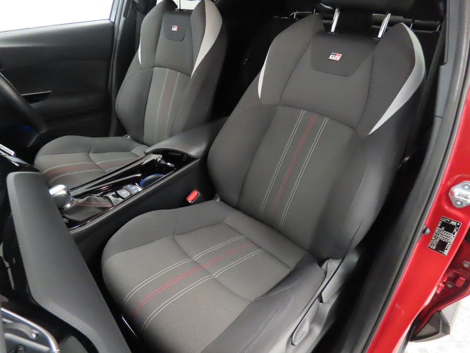 Used Toyota C-HR 2021 for sale - 76580038: Photo 38