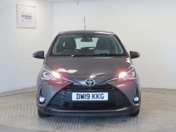 Used Toyota Yaris 2019 for sale - 74883260: Photo