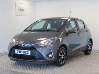 Used Toyota Yaris 2019 for sale - 74883260: Photo