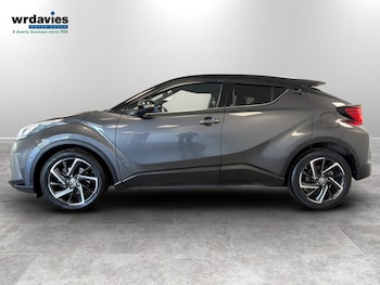 Used Toyota C-HR 2020 for sale - 78617900: Photo