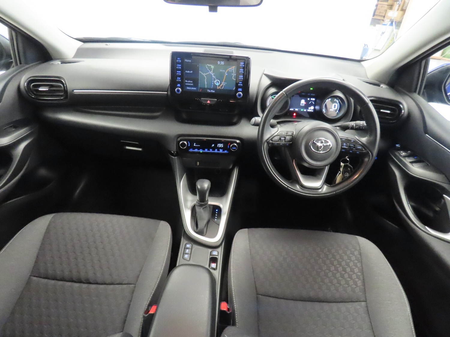 Used Toyota Yaris 2023 for sale - 76966533: Photo 30