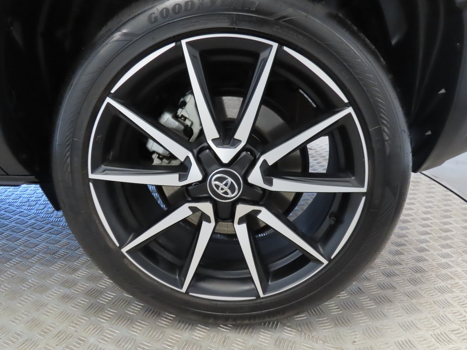 Used Toyota Yaris Cross 2025 for sale - 77105880: Photo 13