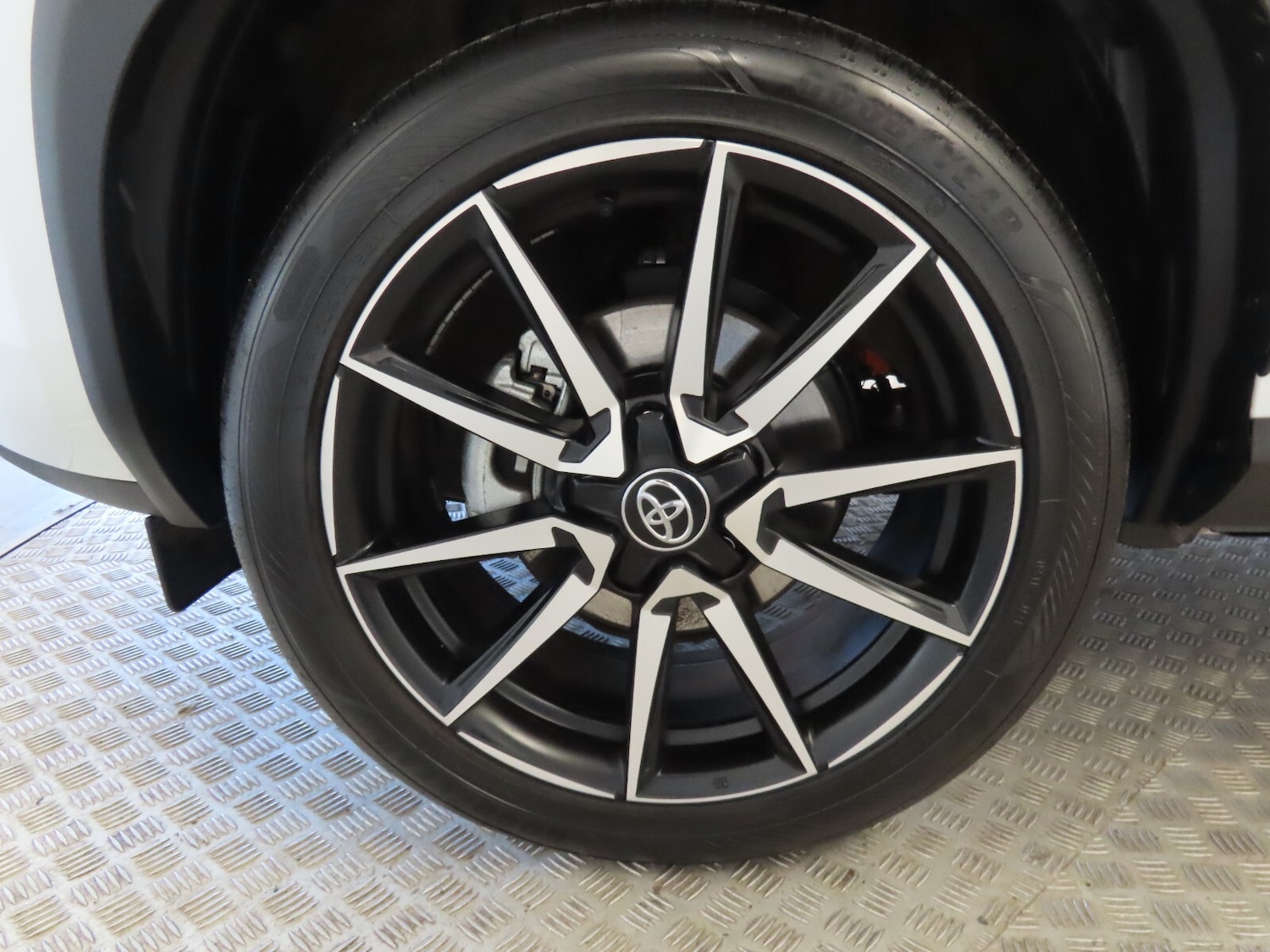 Used Toyota Yaris Cross 2025 for sale - 77105880: Photo 14