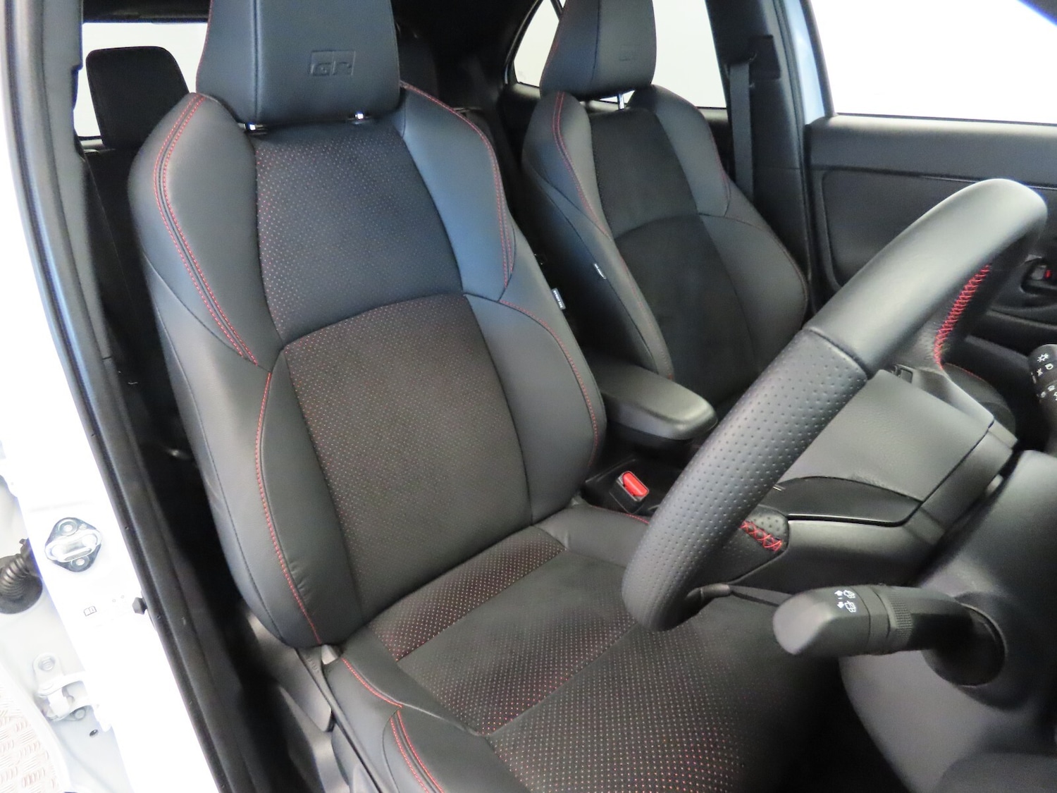 Used Toyota Yaris Cross 2025 for sale - 77105880: Photo 17