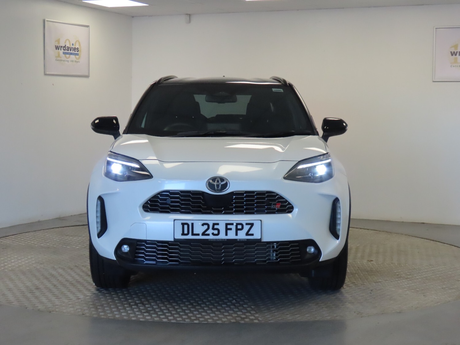 Used Toyota Yaris Cross 2025 for sale - 77105880: Photo 2