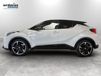 Used Toyota C-HR 2022 for sale - 78617942: Photo