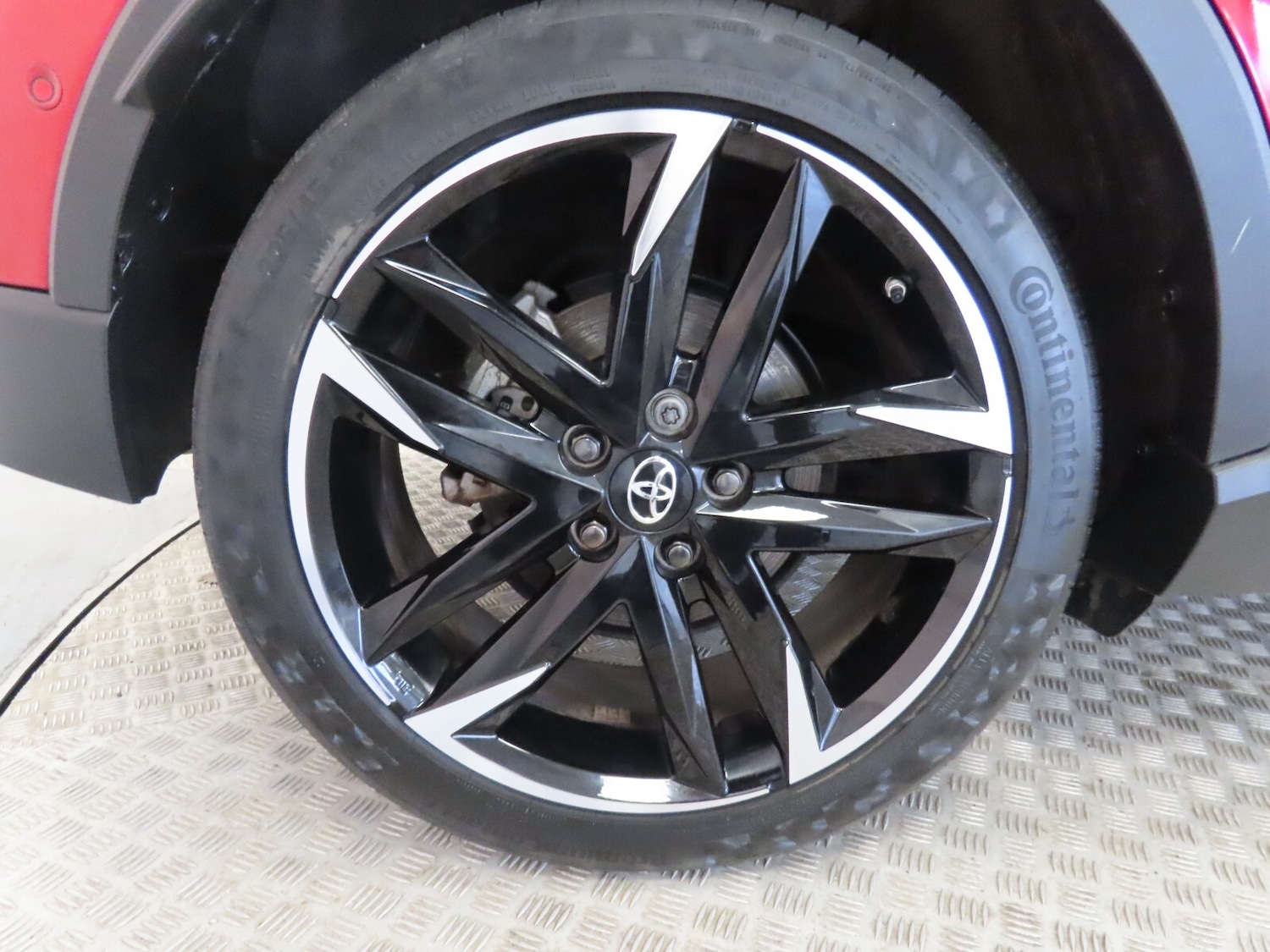 Used Toyota C-HR 2022 for sale - 77581357: Photo 11