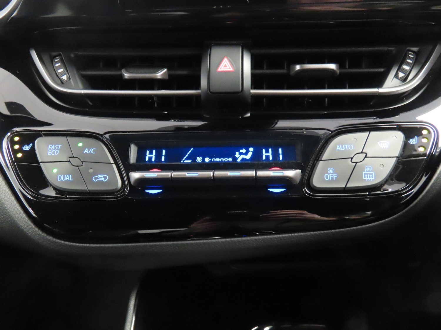 Used Toyota C-HR 2022 for sale - 77581357: Photo 22