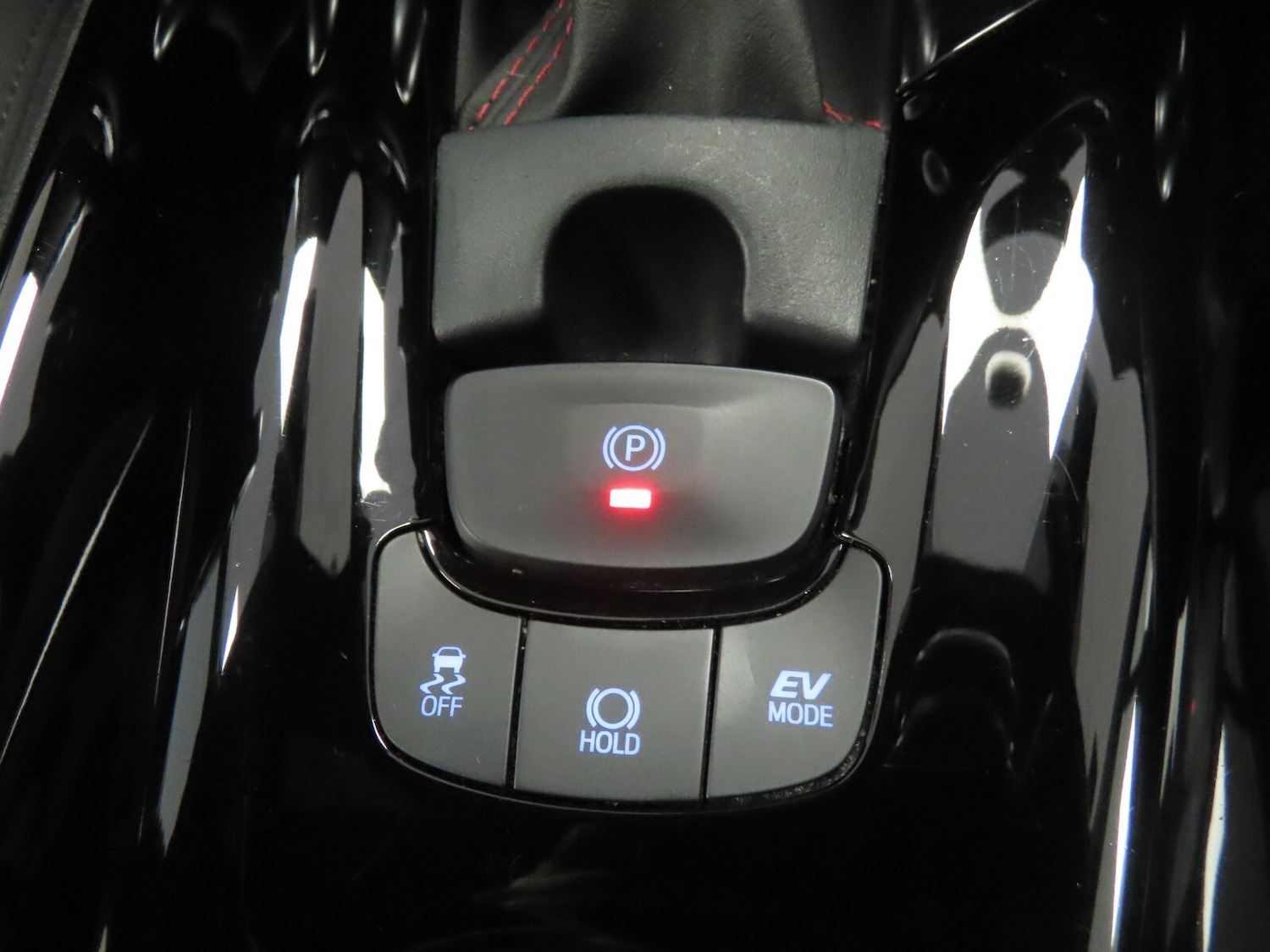 Used Toyota C-HR 2022 for sale - 77581357: Photo 26