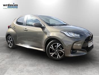 Used Toyota Yaris 2024 for sale - 79558798: Photo