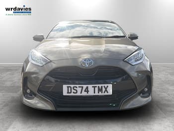 Used Toyota Yaris 2024 for sale - 79558798: Photo