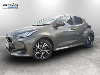Used Toyota Yaris 2024 for sale - 79558798: Photo