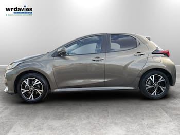 Used Toyota Yaris 2024 for sale - 79558798: Photo