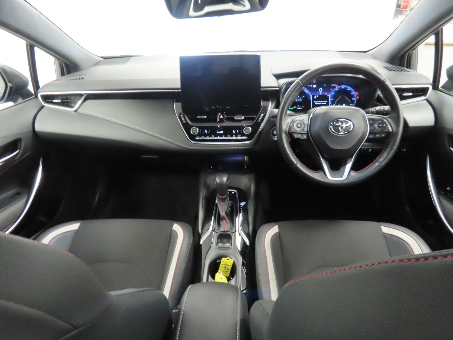 Used Toyota Corolla 2023 for sale - 76276188: Photo 32