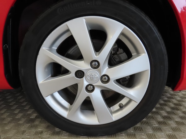 Used Toyota Yaris 2015 for sale - 76290030: Photo 10